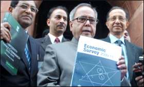 pranab-economic-survey-2010.jpg