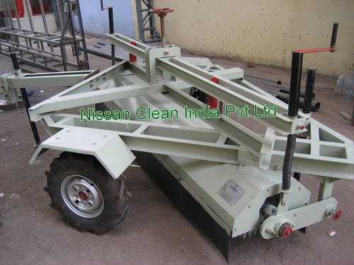 Mechanical Broomer Machine