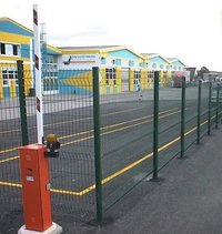 Expressway Fence