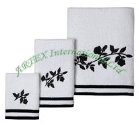 3pcs Towel Set With Embroidery And Yarn Dyed Border