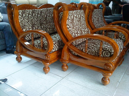Wooden sofa sets in new area, bhopal, madhya pradesh, india aman ... Wooden sala set pics