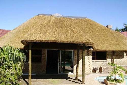 interesting facts about thatched roofs