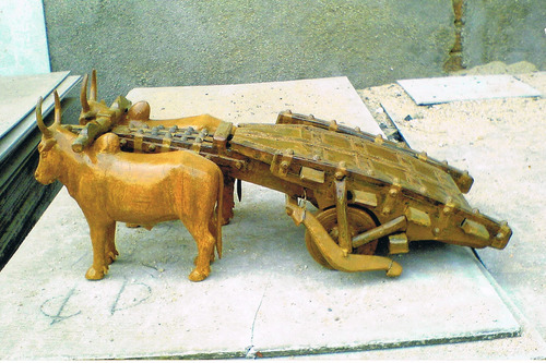 Wooden Antique Ox Cart in Vadodara, Gujarat, India - Ancient Wooden ...